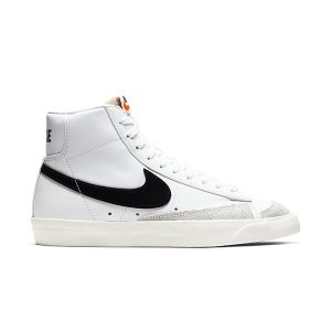 WHITE/BLACK-SAIL